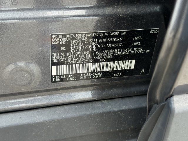 Used 2025 Toyota RAV4 XLE FWD image 34