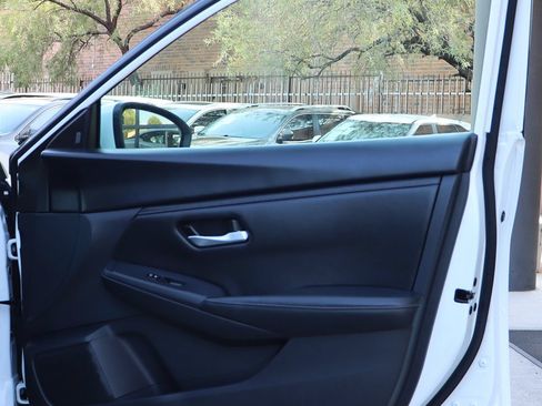 Used 2025 Nissan Sentra SV w/ Trunk Package FWD image 33