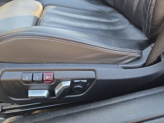 Used 2018 BMW M4 Convertible RWD image 26