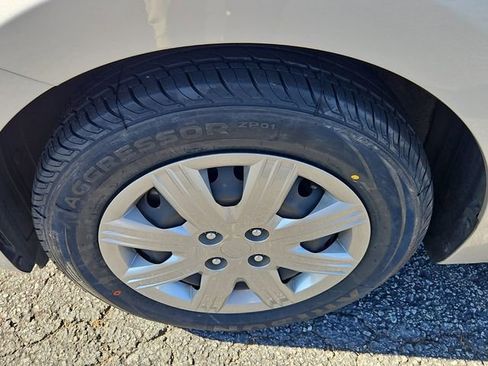 Used 2021 Kia Rio LX image 10