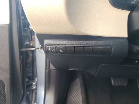 Used 2024 Toyota Corolla LE image 25