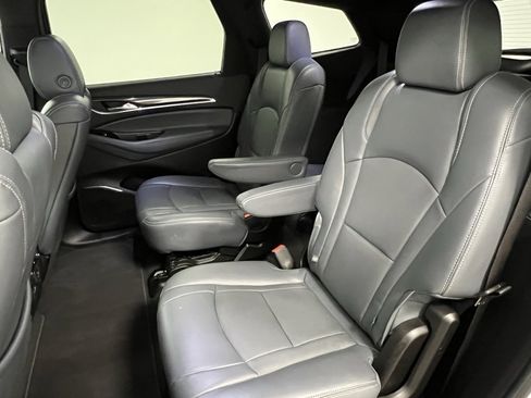 Used 2024 Buick Enclave Premium image 54