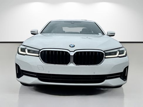 Used 2023 BMW 530i w/ Premium Package RWD image 8