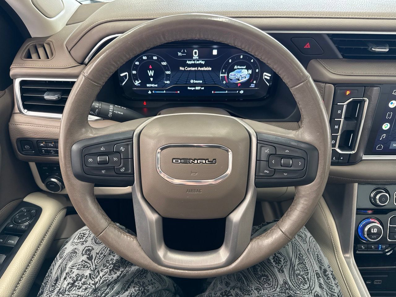 Used 2022 GMC Yukon Denali AWD/4WD image 22