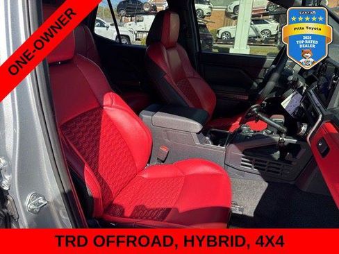 Certified 2025 Toyota 4Runner TRD Off-Road AWD/4WD image 12