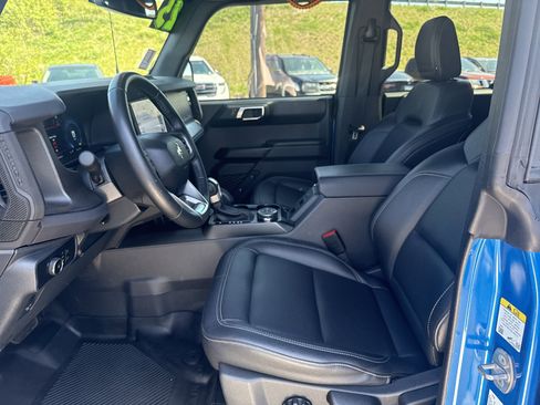 Used 2025 Ford Bronco Badlands AWD/4WD image 12