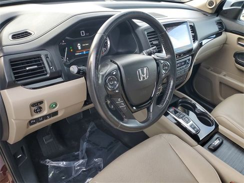 Used 2016 Honda Pilot Elite image 16