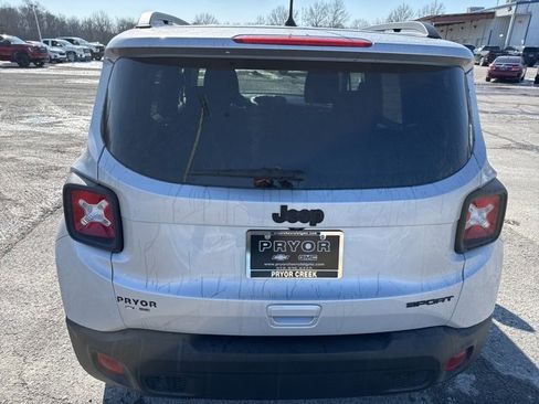 Used 2020 Jeep Renegade Sport w/ Sport Appearance Group image 3