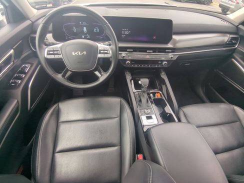 Used 2025 Kia Telluride S image 32