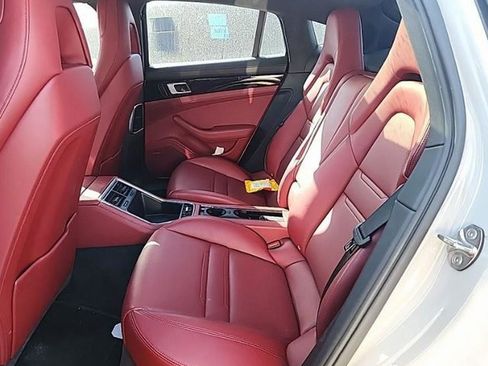 Used 2020 Porsche Panamera 4S image 6
