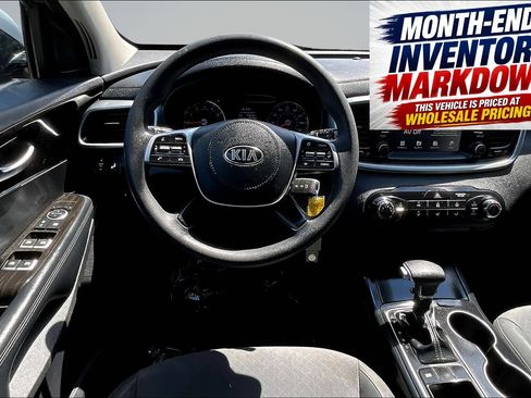 Used 2020 Kia Sorento LX FWD image 7