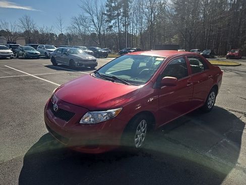 Used 2010 Toyota Corolla LE image 11
