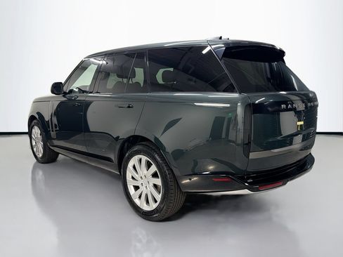 Used 2023 Land Rover Range Rover SE AWD/4WD image 3