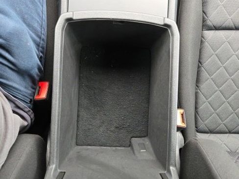 Used 2019 Volkswagen Atlas S w/ Towing Package image 15