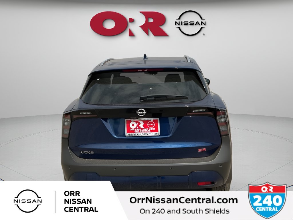 Used 2025 Nissan Kicks SR FWD image 6