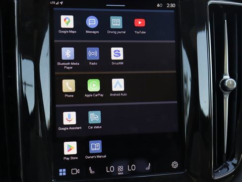 Used 2024 Volvo XC60 B5 Core image 29