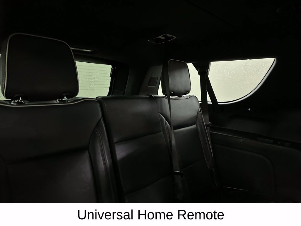 Used 2025 Chevrolet Suburban Premier AWD/4WD image 29