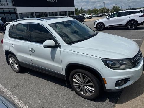 Used 2016 Volkswagen Tiguan SE AWD/4WD image 2
