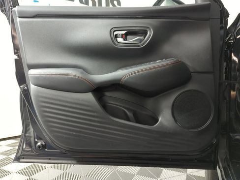 Certified 2026 Honda HR-V Sport image 9