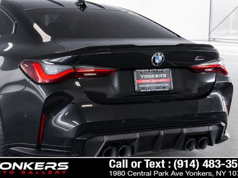 Used 2021 BMW M4 Competition w/ M Carbon Exterior Package RWD image 17