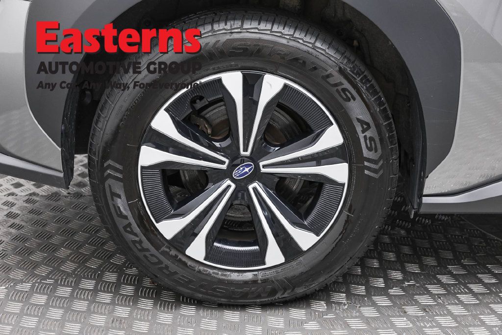 Used 2023 Subaru Solterra AWD image 30