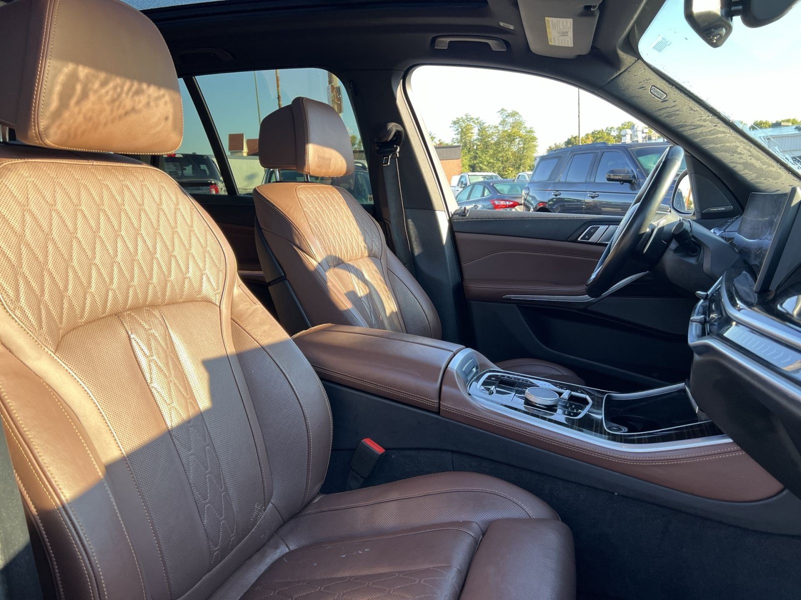 Used 2025 BMW X5 xDrive50e AWD/4WD image 27