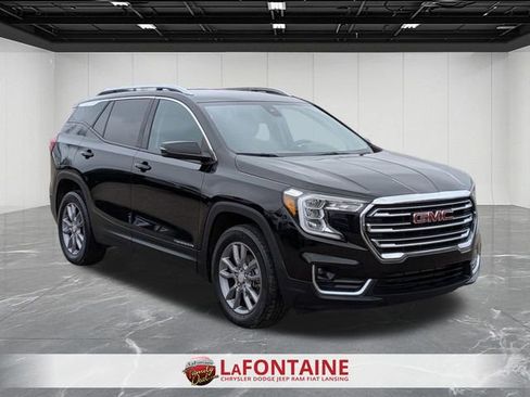 Used 2024 GMC Terrain SLT image 7