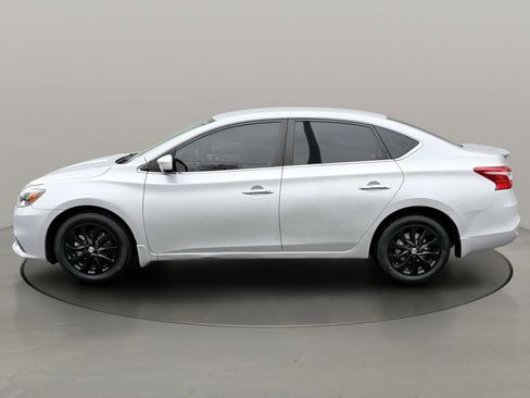 Used 2019 Nissan Sentra S w/ Appearance Package image 3