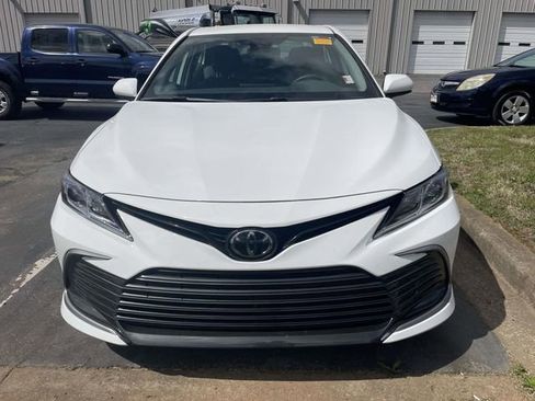 Used 2024 Toyota Camry LE image 2