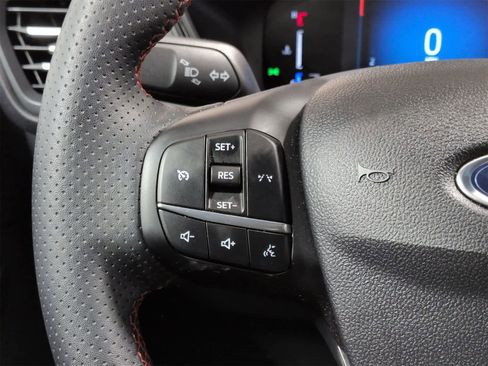 Used 2025 Ford Escape ST-Line image 24