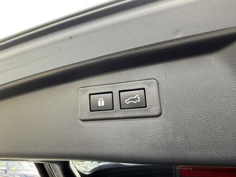 Certified 2023 Subaru Outback Limited XT image 40