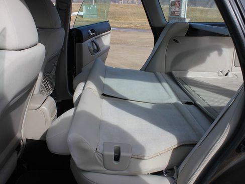 Used 2009 Subaru Outback 2.5i Special Edition image 38