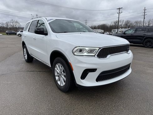 Used 2024 Dodge Durango SXT w/ 3rd Row Seating Group image 8