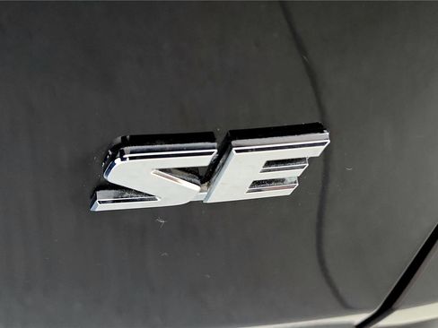 Certified 2022 Toyota RAV4 SE image 26