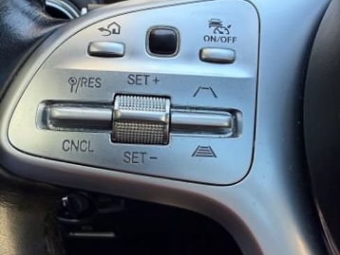 Used 2018 Mercedes-Benz S 560 4MATIC Sedan image 24