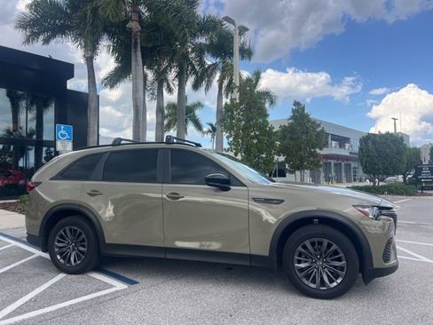 Used 2025 MAZDA CX-70 3.3 Turbo w/ Preferred Package AWD/4WD image 7