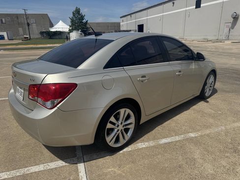 Used 2013 Chevrolet Cruze LTZ w/ Enhanced Safety Package FWD image 4