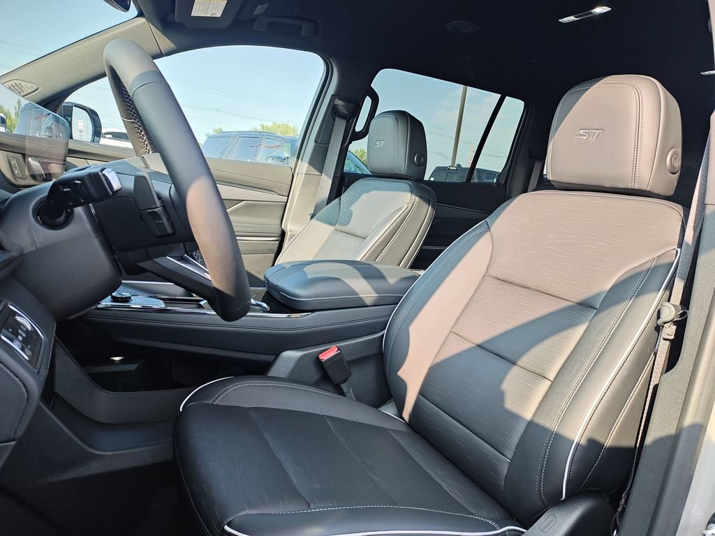 New 2026 Buick Enclave Sport Touring FWD image 13
