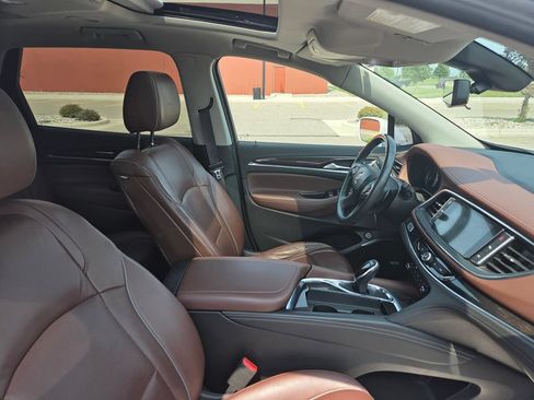 Used 2018 Buick Enclave Avenir AWD/4WD image 37