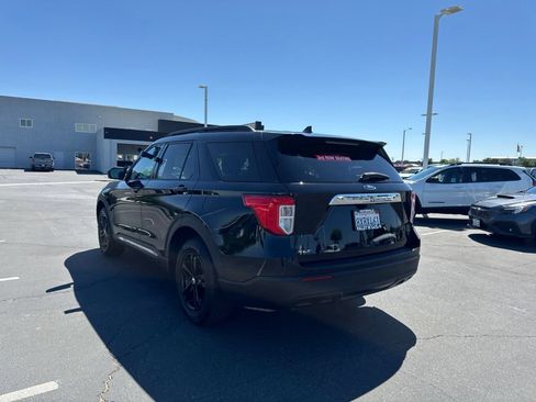 Used 2021 Ford Explorer XLT RWD image 9