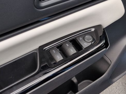 Used 2025 Honda Prologue Touring image 15