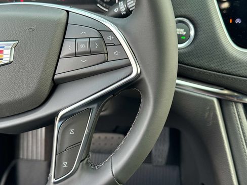 New 2026 Cadillac XT5 Luxury w/ LPO, ONYX Package FWD image 25