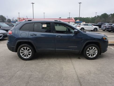 Used 2021 Jeep Cherokee Latitude image 23