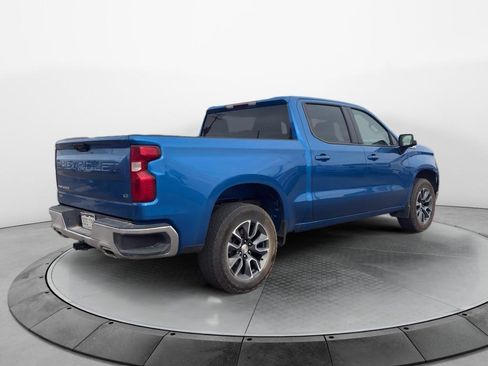 Used 2023 Chevrolet Silverado 1500 LT w/ Z71 Off-Road Package image 5