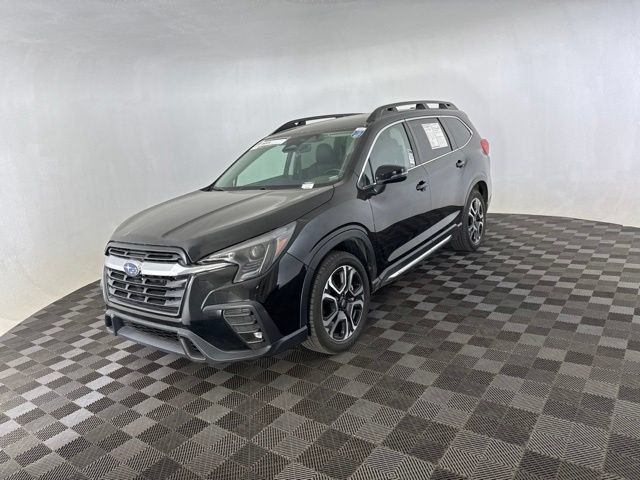 Used 2023 Subaru Ascent Limited AWD/4WD image 3