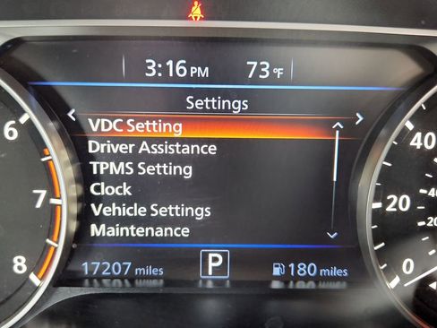 Used 2025 Nissan Altima 2.5 SV FWD image 26