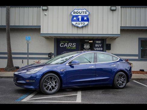 Used 2018 Tesla Model 3 Long Range RWD image 1