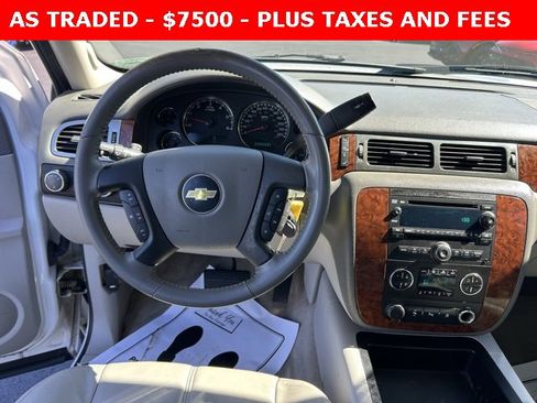 Used 2007 Chevrolet Suburban LT w/ LT Preferred Equipment Group image 19