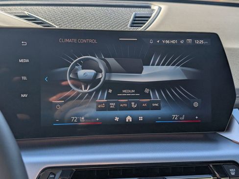 Certified 2025 BMW X1 xDrive28i w/ Technology Package image 27