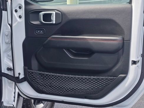 Used 2020 Jeep Wrangler Unlimited Rubicon AWD/4WD image 6